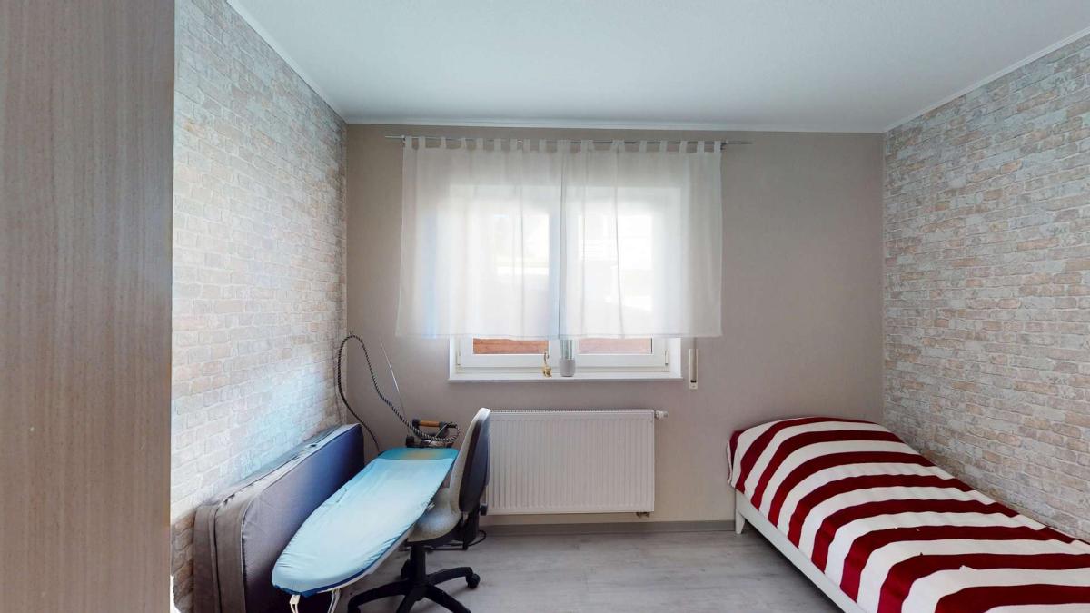 Schlafzimmer 2 